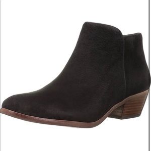 Sam Edelman woman’s petty ankle booties